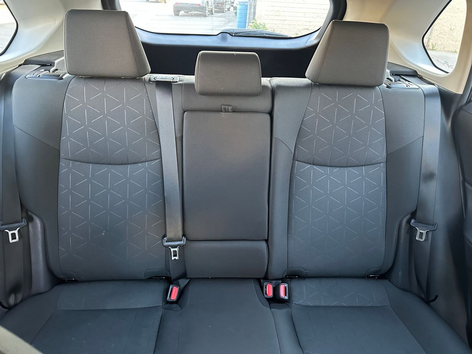 Used 2025 Toyota RAV4 XLE w/ Weather Package image 38