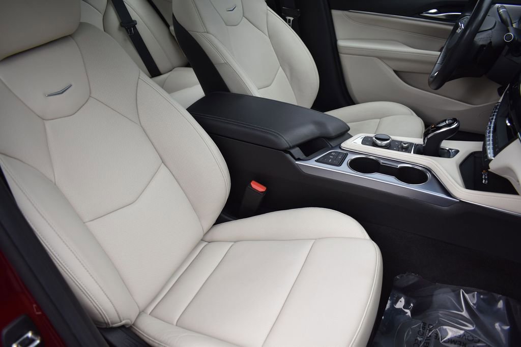 Certified 2023 Cadillac CT4 Premium Luxury AWD/4WD image 32