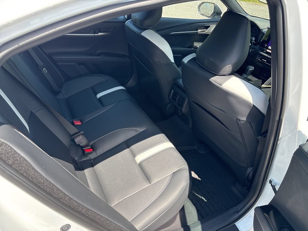 Certified 2026 Toyota Camry SE FWD image 17