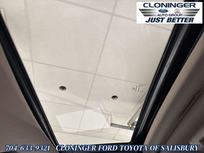 Used 2018 Honda Pilot Touring image 26