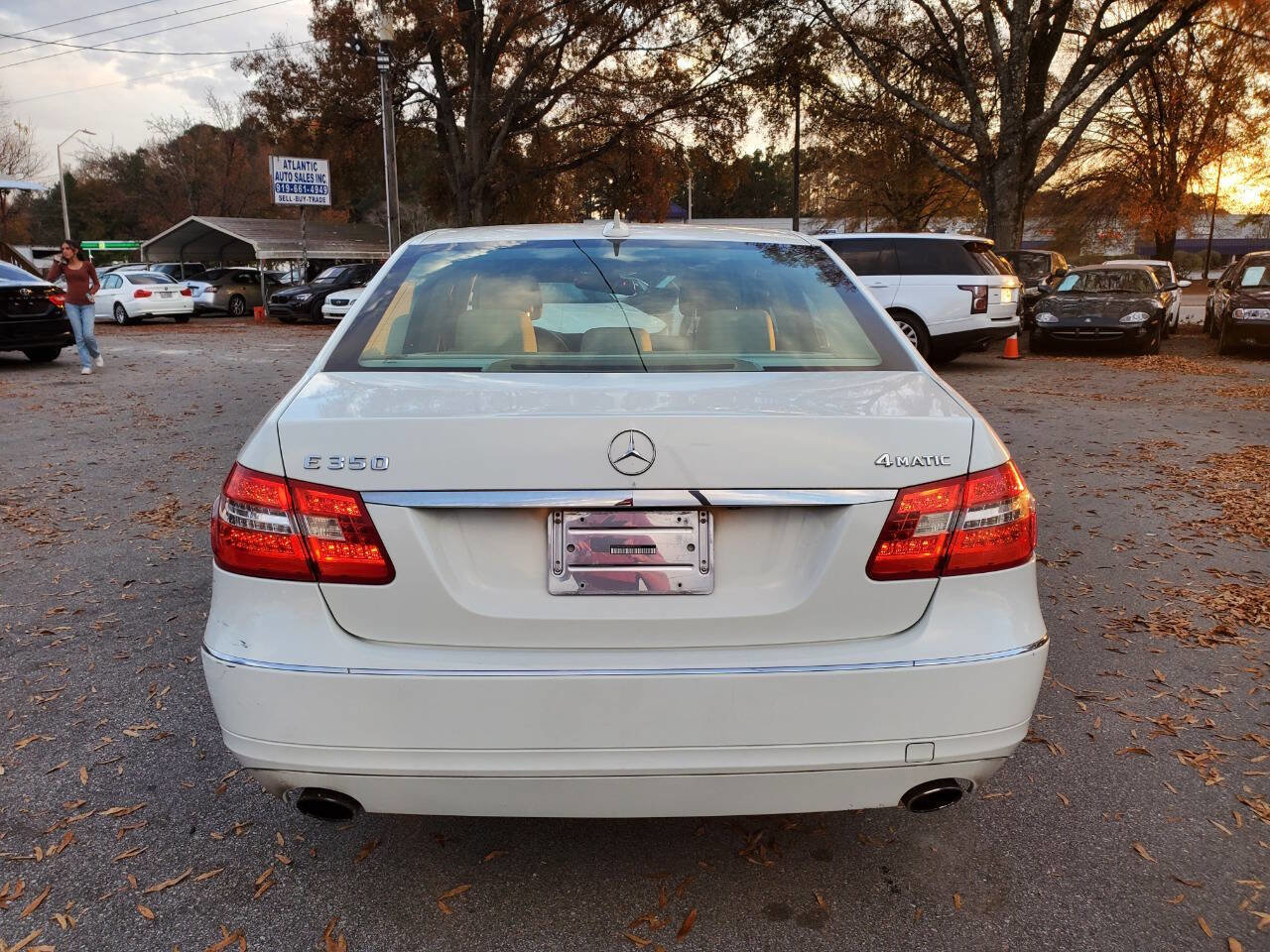 Used 2011 Mercedes-Benz E 350 4MATIC Sedan image 7