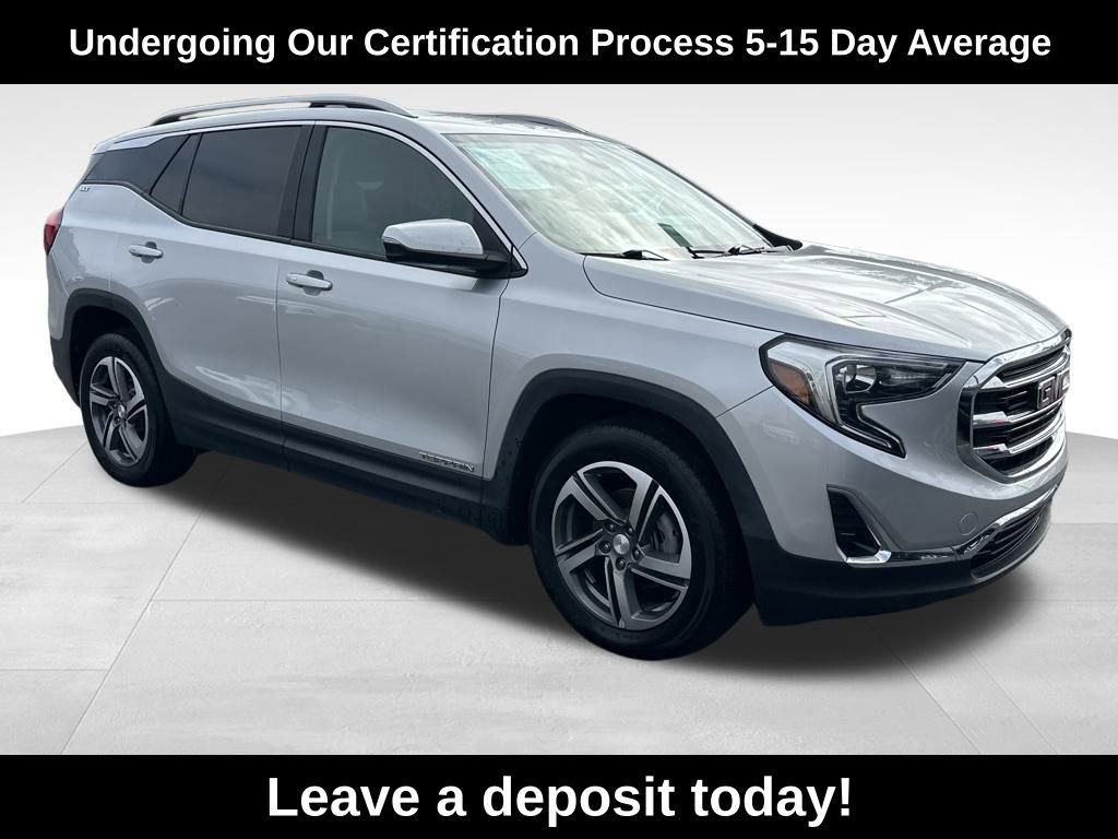 Used 2020 GMC Terrain SLT image 1
