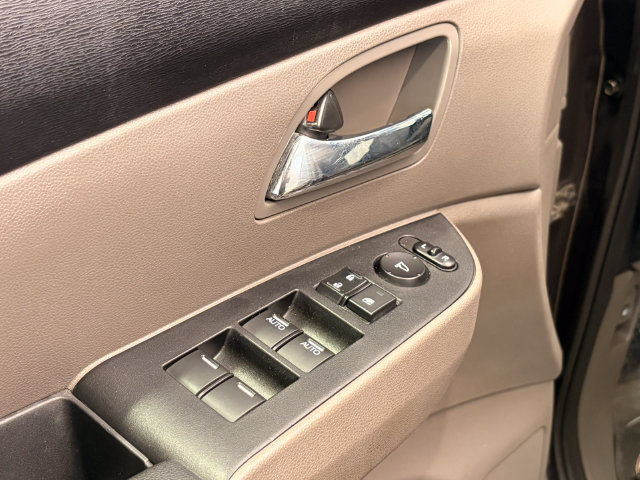 Used 2016 Honda Odyssey EX-L image 9