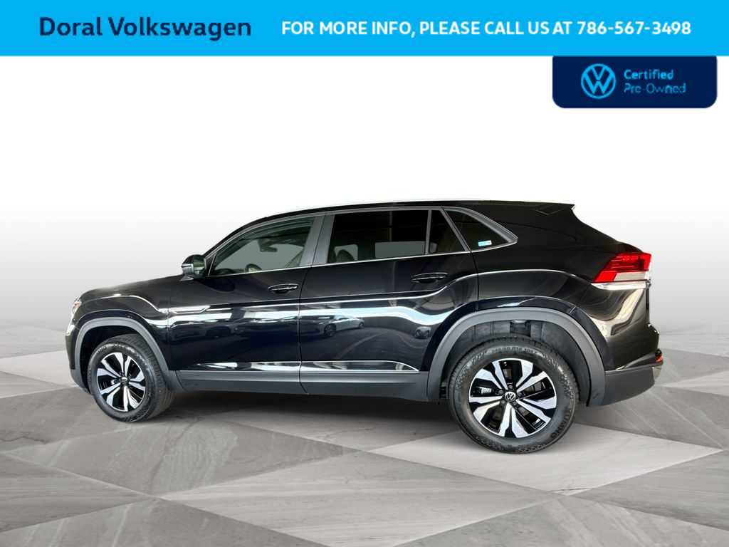 Certified 2024 Volkswagen Atlas Cross Sport SE FWD image 5