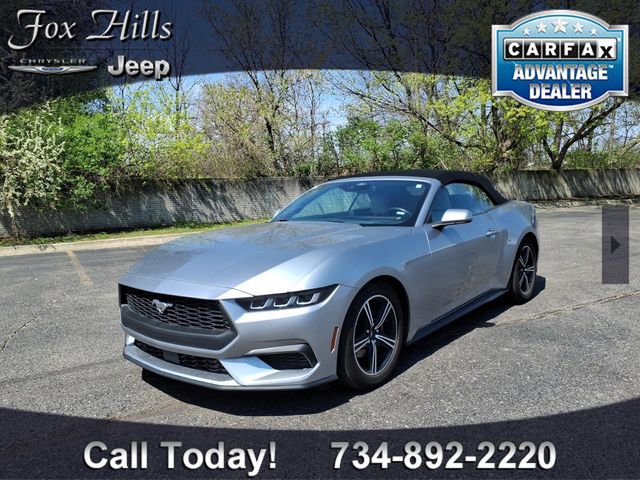Used 2024 Ford Mustang Premium RWD image 3