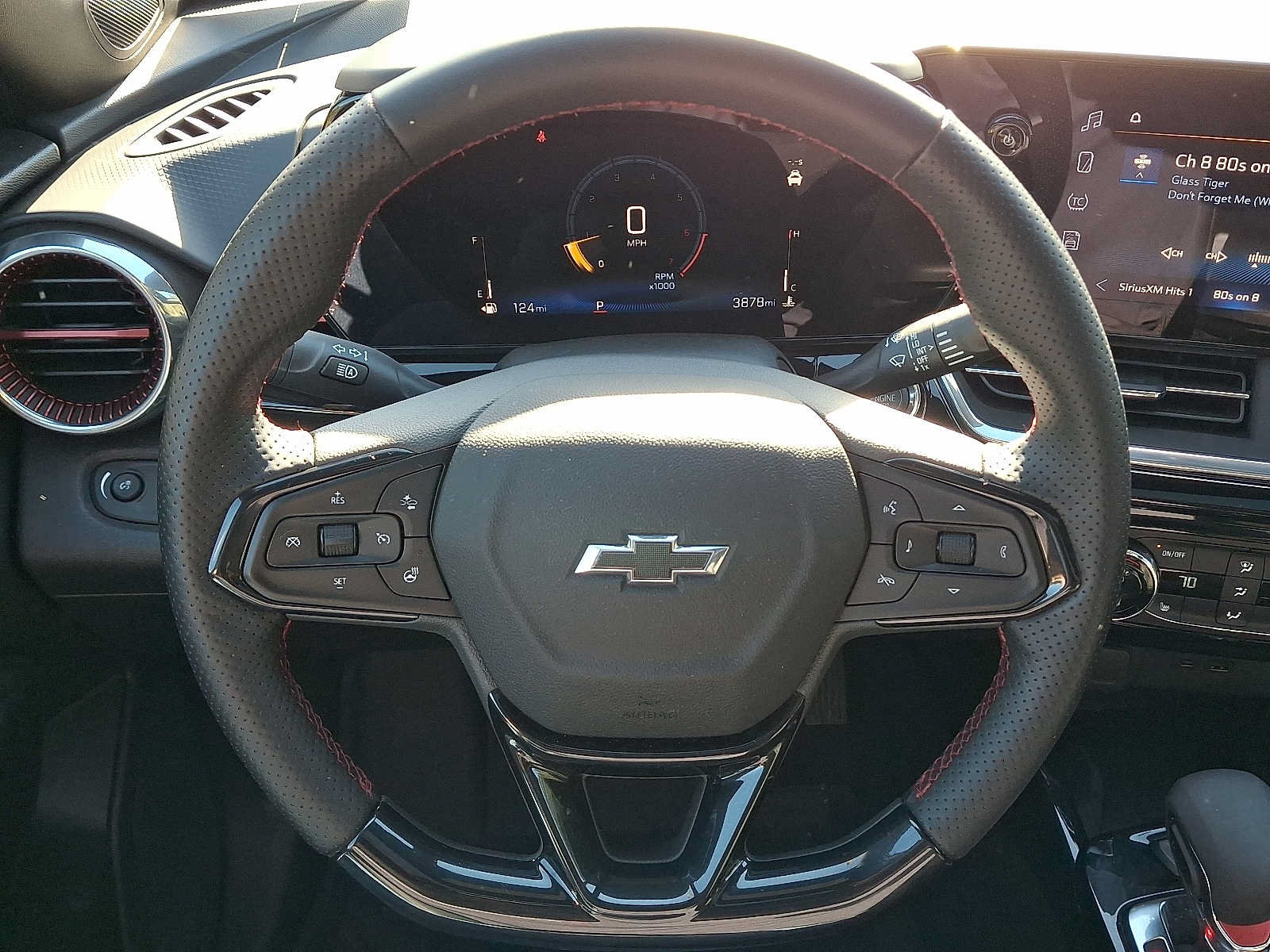 Used 2024 Chevrolet Trax RS w/ Sunroof Package FWD image 20