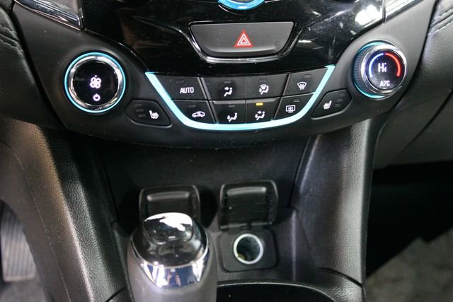 Used 2018 Chevrolet Cruze Premier w/ Premier True North Edition FWD image 16