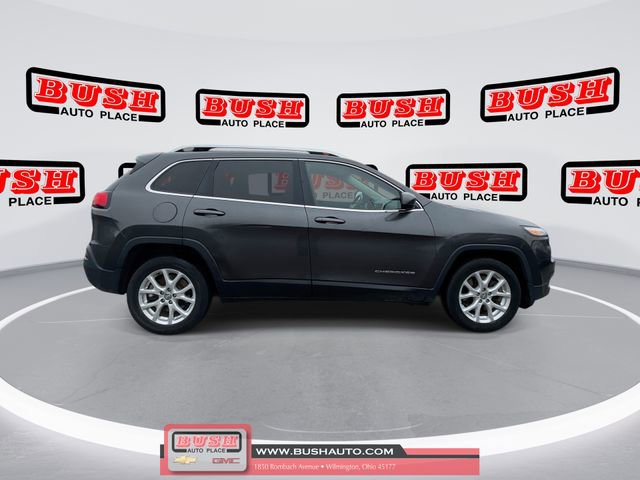 Used 2017 Jeep Cherokee Latitude w/ Comfort & Sound Group image 4