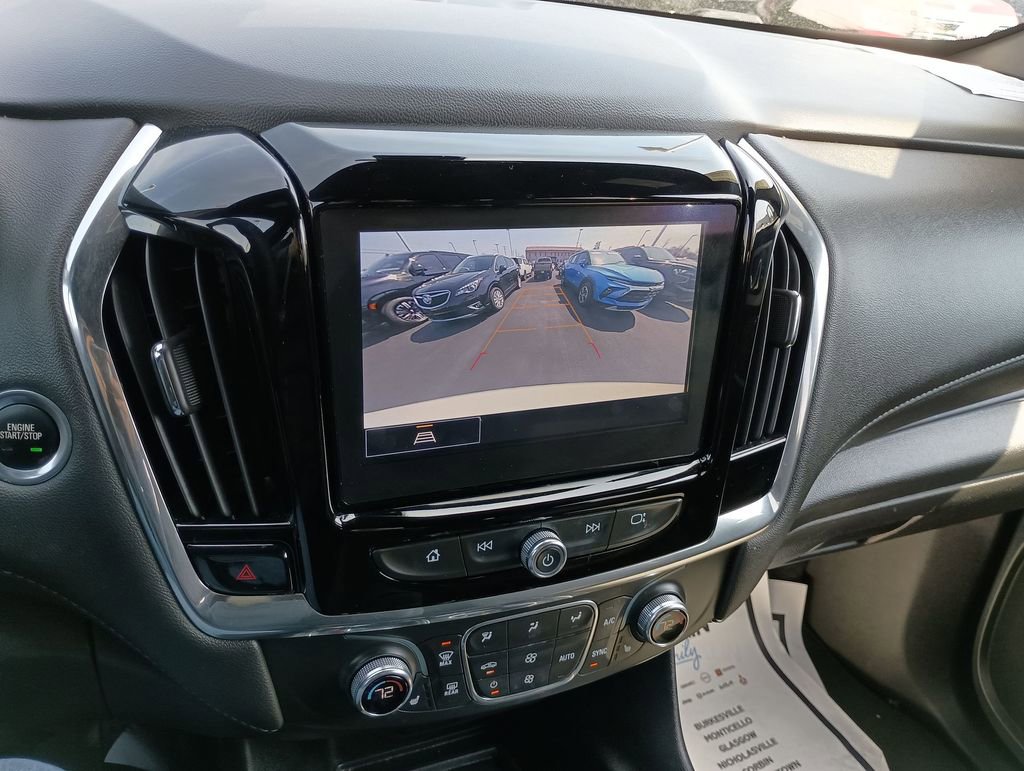 Used 2023 Chevrolet Traverse LT image 23