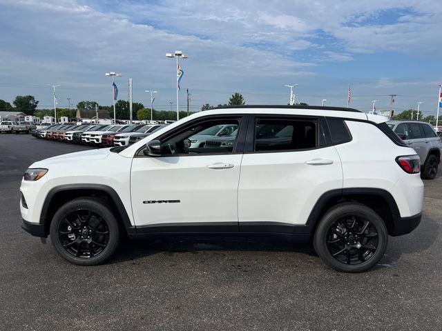 New 2026 Jeep Compass Latitude AWD/4WD image 4