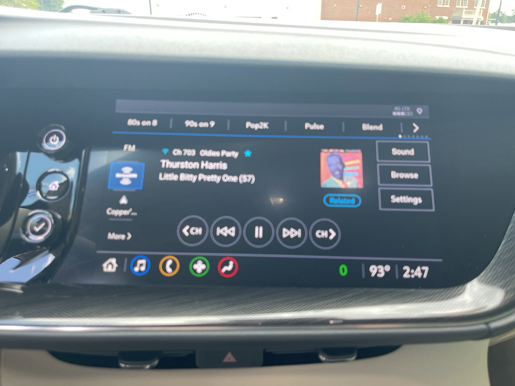 Used 2021 Buick Envision Essence image 22