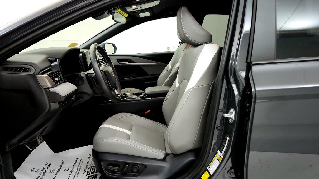 Certified 2026 Toyota Camry SE AWD/4WD image 31