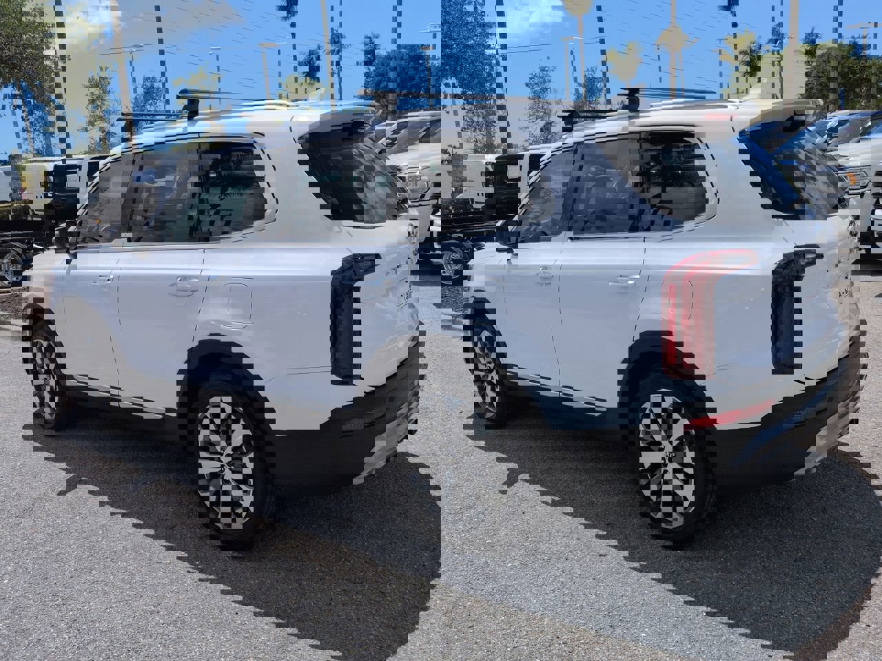 Used 2021 Kia Telluride S FWD image 7