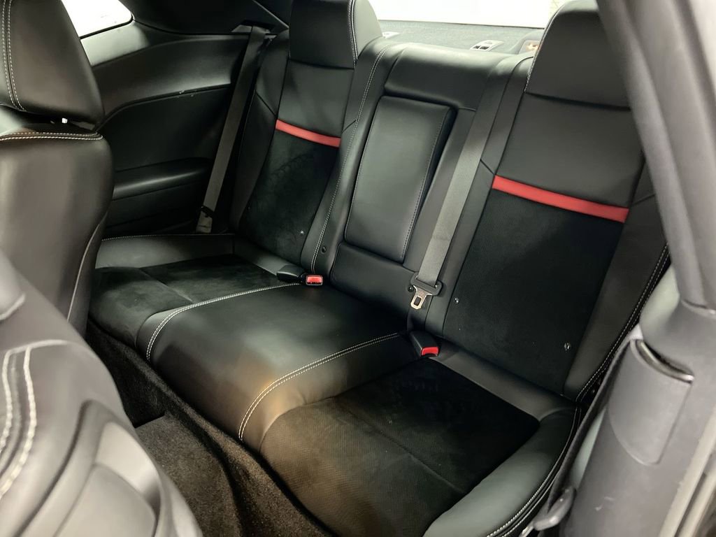 Used 2013 Dodge Challenger SRT8 RWD image 21