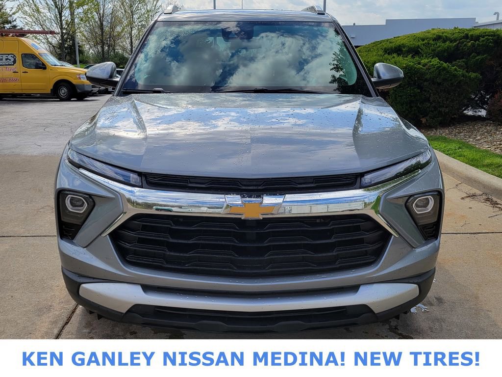 Used 2025 Chevrolet TrailBlazer LT FWD image 8