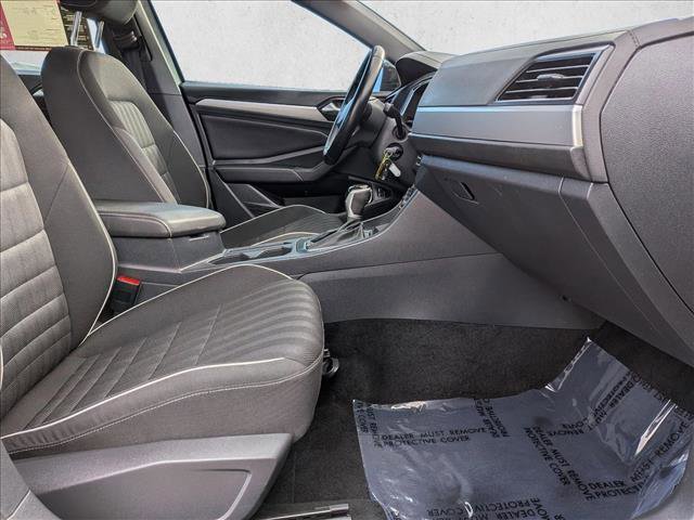 Used 2023 Volkswagen Jetta Sport image 23