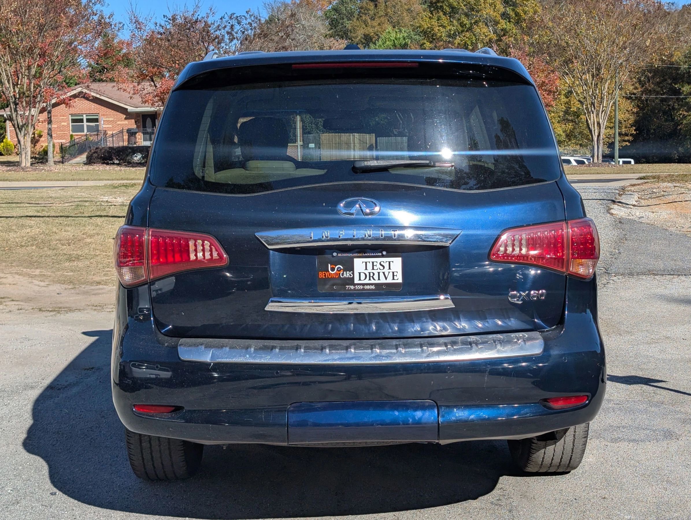 Used 2016 INFINITI QX80 Sport Utility 4D w/ Driver's Assistance Package image 7