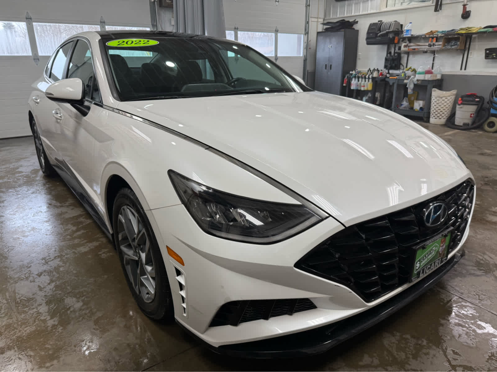 Used 2022 Hyundai Sonata SEL w/ Convenience Package FWD image 3