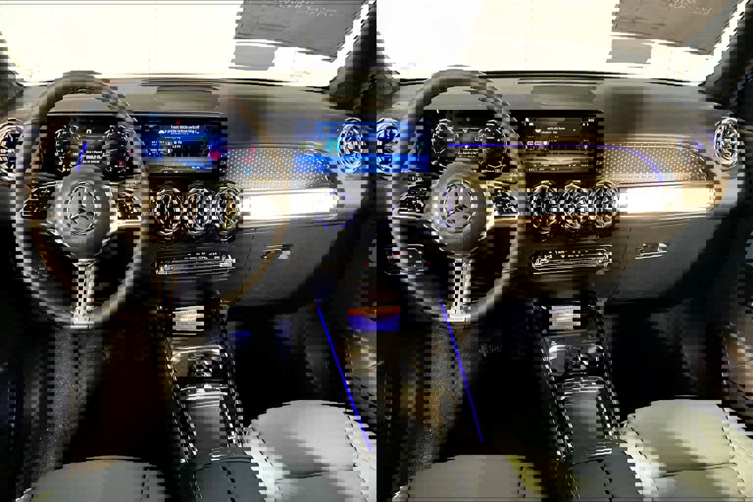 New 2026 Mercedes-Benz GLB 250 4MATIC image 7