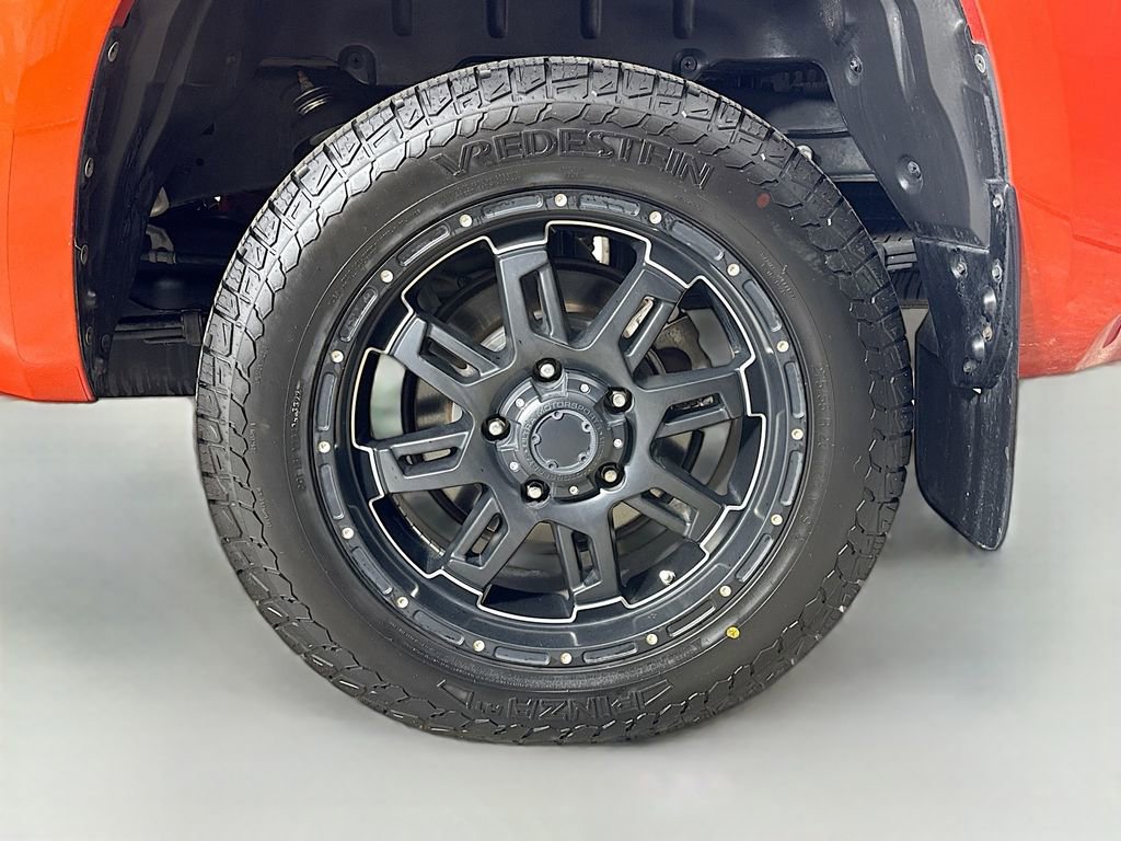 Used 2018 Toyota Tundra SR5 w/ SR5 Upgrade Package image 35