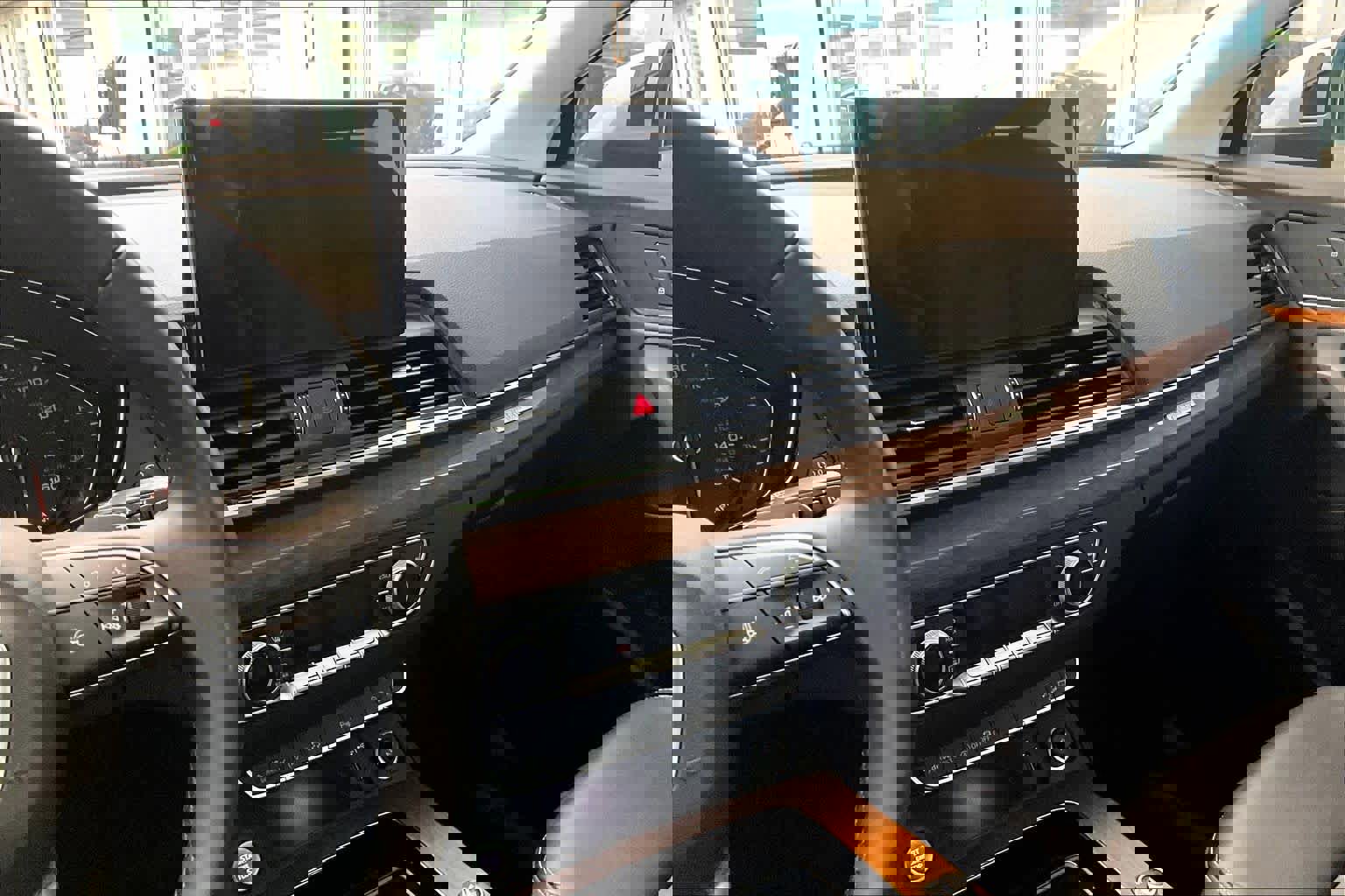 Used 2023 Audi Q5 2.0T Premium w/ Convenience Package image 6