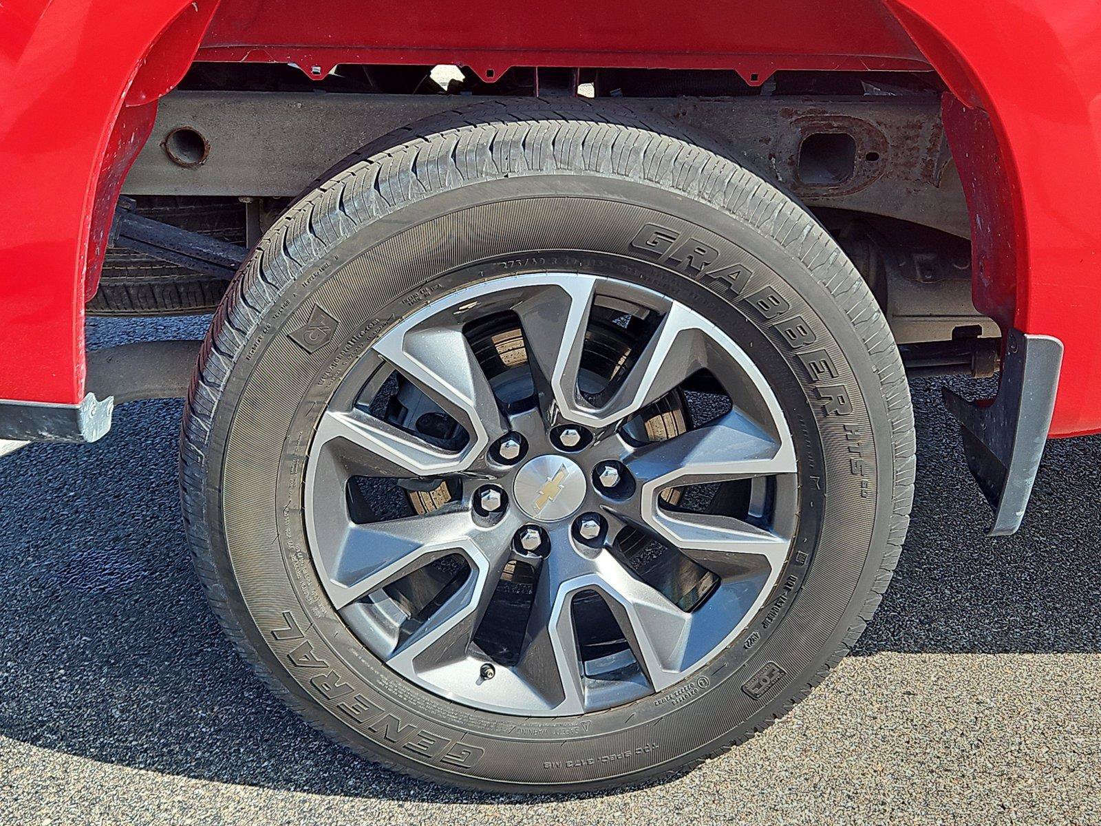 Used 2023 Chevrolet Silverado 1500 LT AWD/4WD image 6