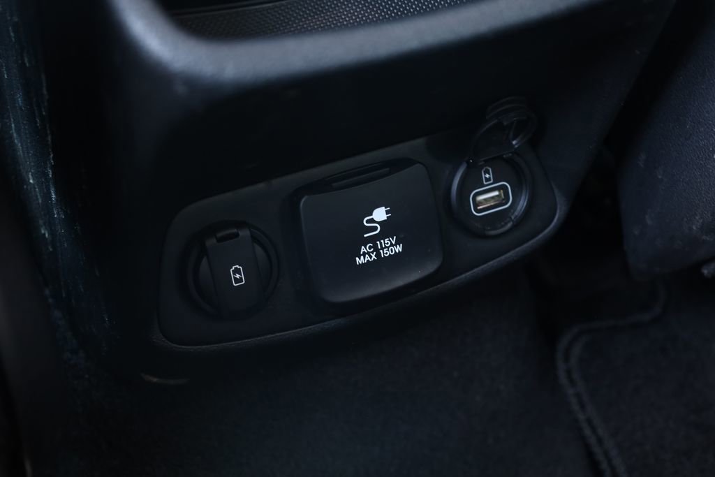 Used 2019 Hyundai Santa Fe FWD image 26