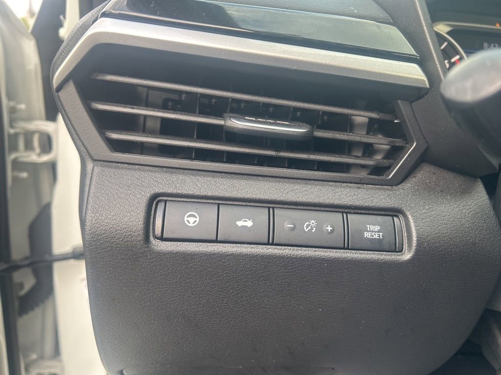 Certified 2023 Nissan Altima 2.0 SR image 19