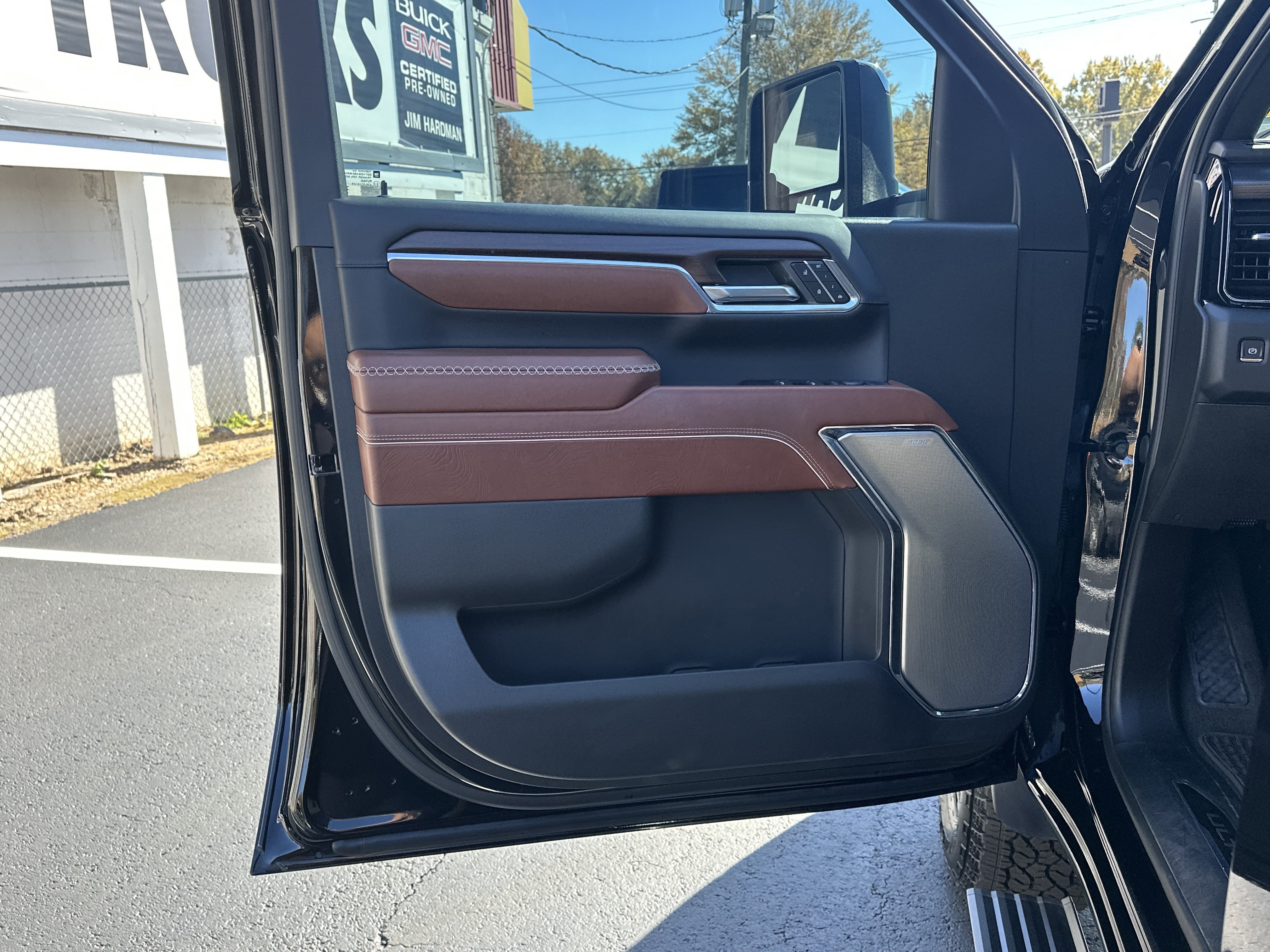 Certified 2024 GMC Sierra 2500 Denali Ultimate image 10