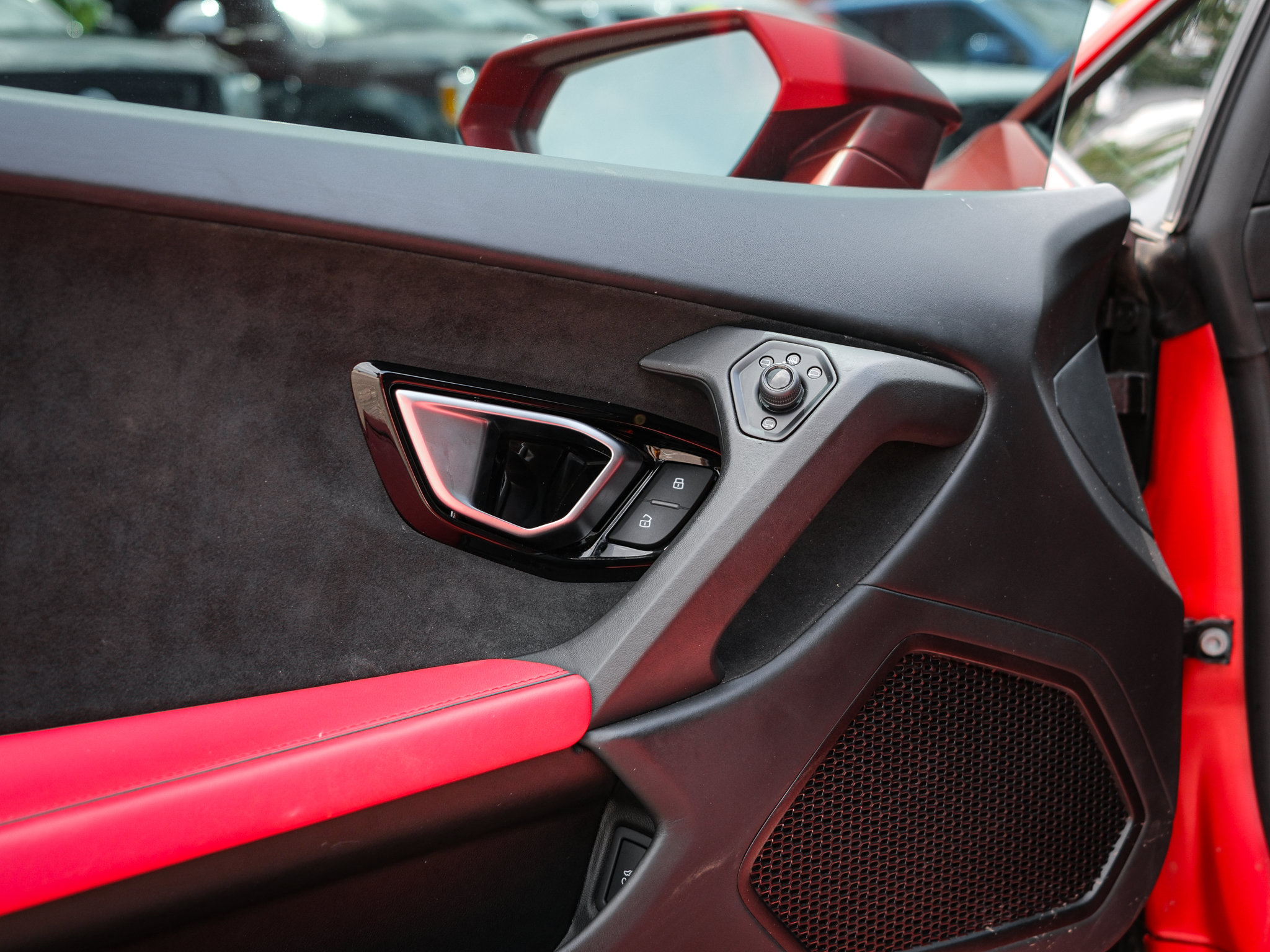 Used 2021 Lamborghini Huracan EVO RWD image 15