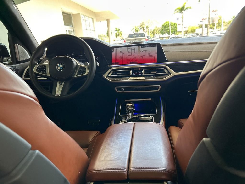 Used 2022 BMW X7 M50i image 31