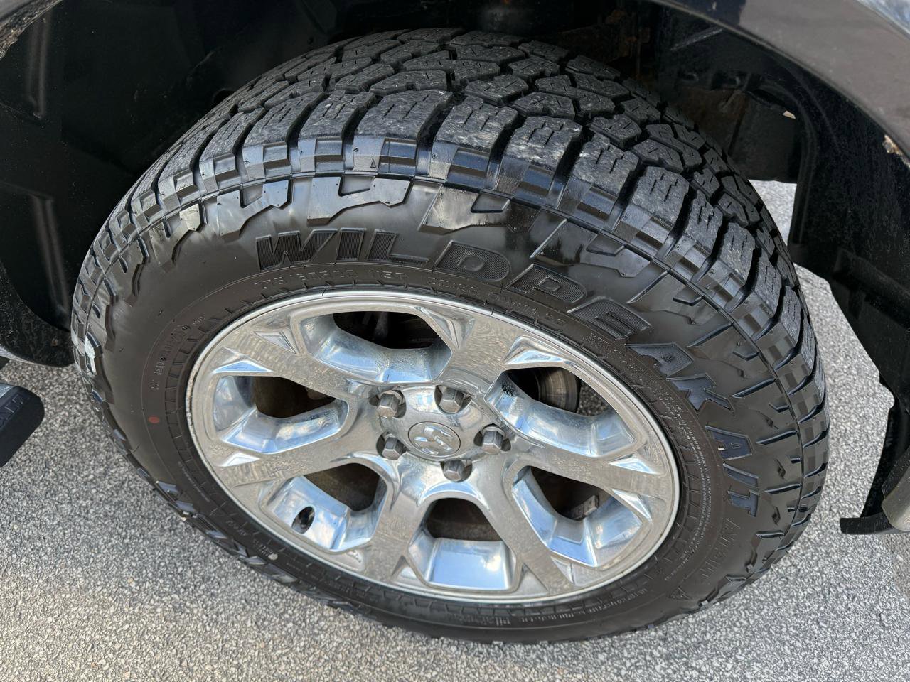 Used 2016 RAM 1500 Laramie w/ Convenience Group image 10