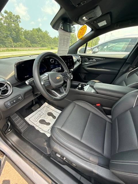 Used 2024 Chevrolet Blazer EV LT AWD/4WD image 19