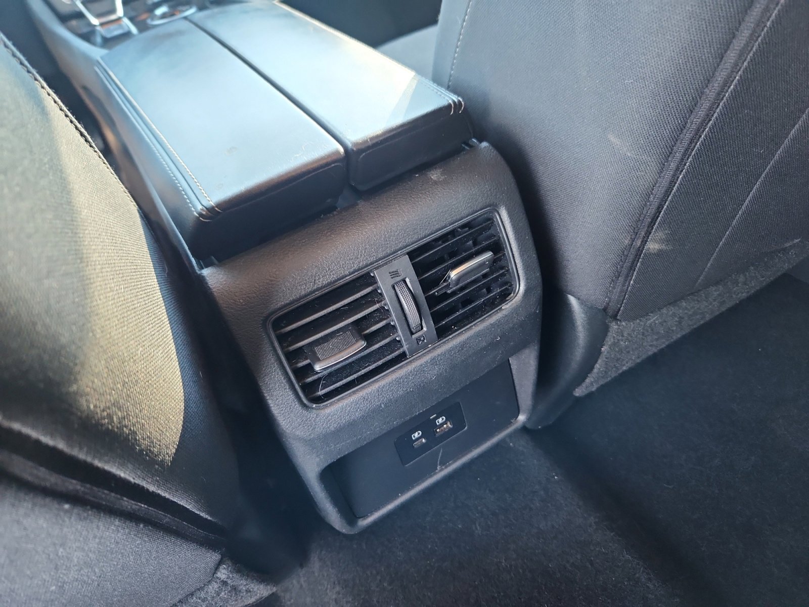 Used 2021 Nissan Rogue SV image 34