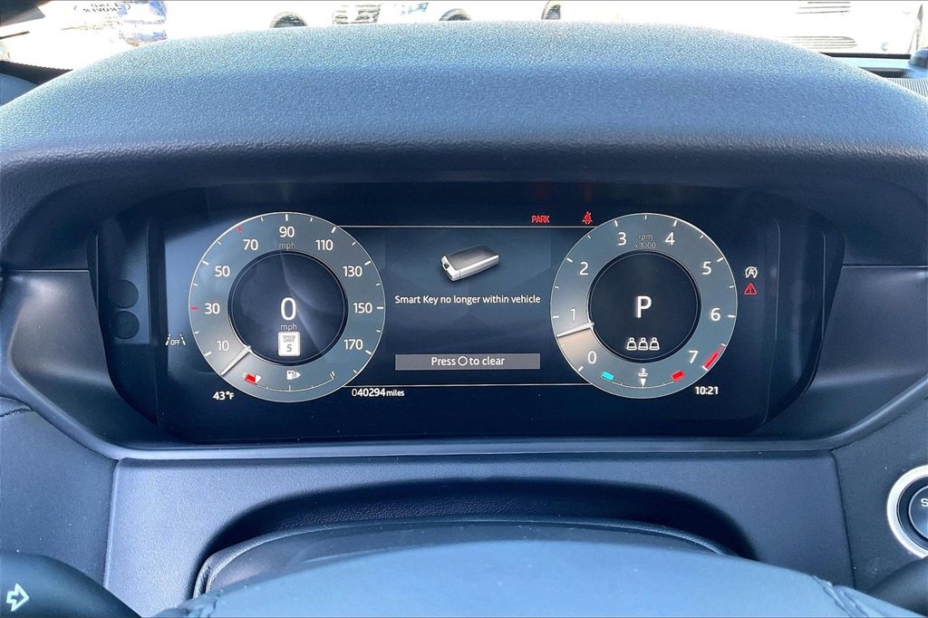 Used 2025 Land Rover Range Rover Velar Dynamic SE image 20