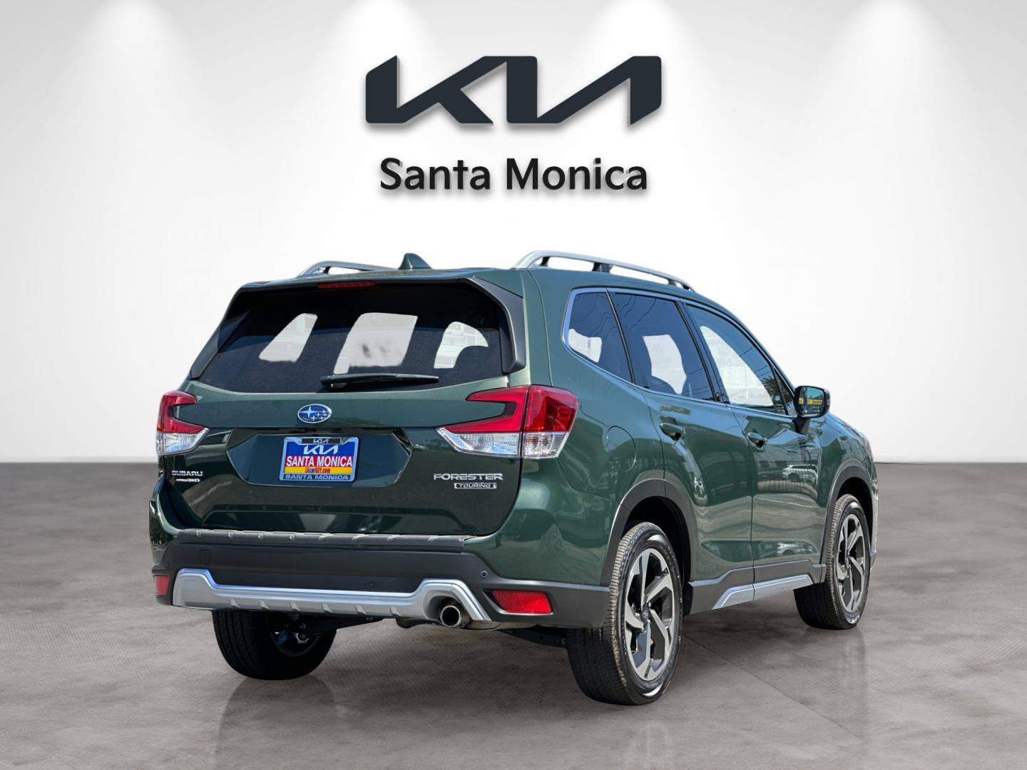 Used 2023 Subaru Forester Touring AWD/4WD image 6
