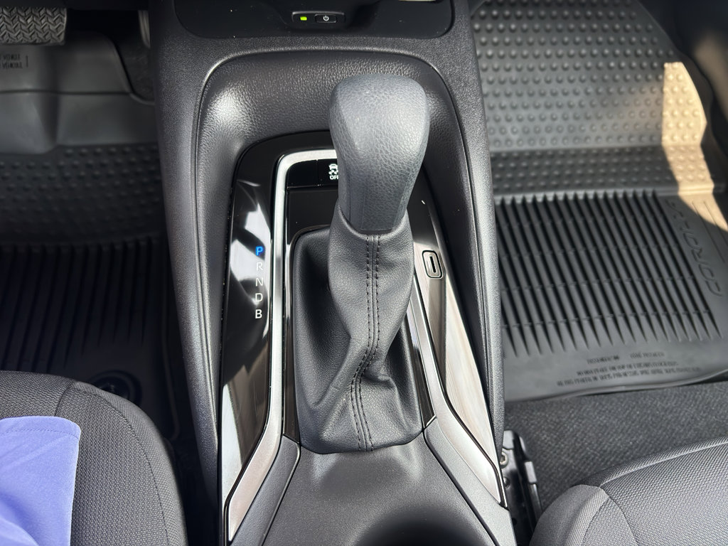 Used 2025 Toyota Corolla LE image 18