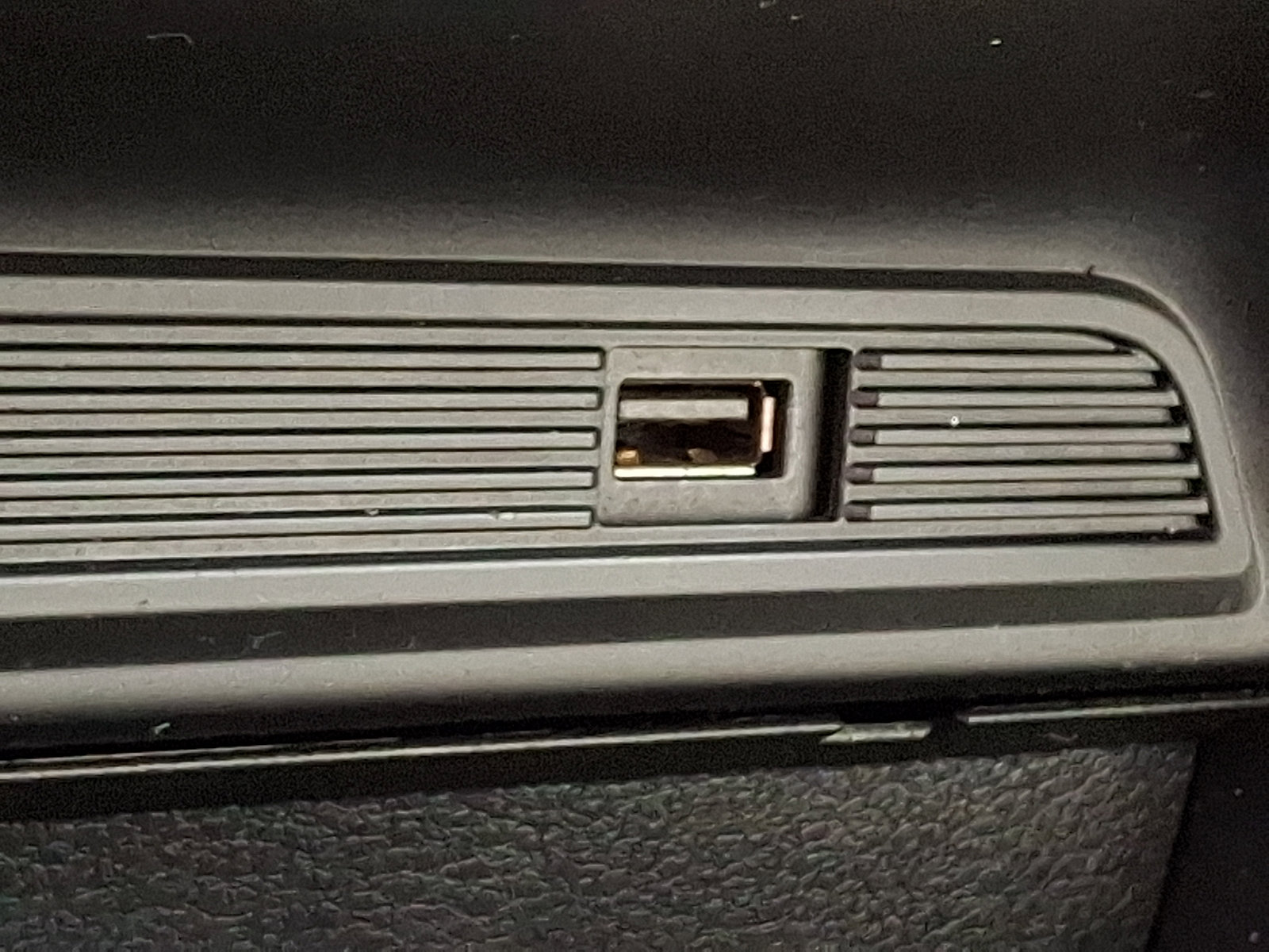 Used 2020 MAZDA CX-30 AWD w/ Premium Package image 24