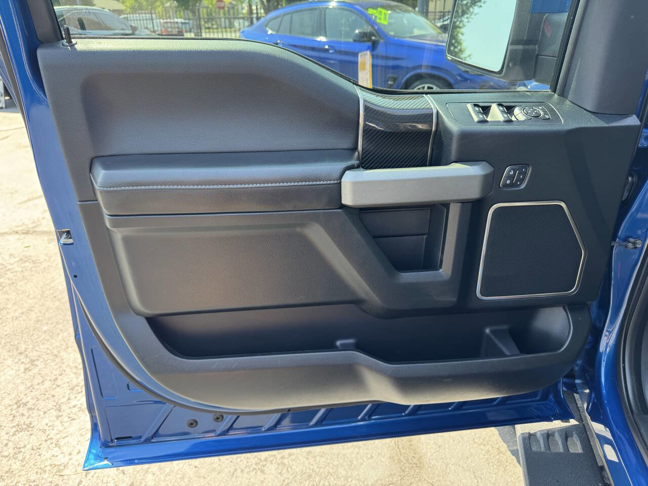 Used 2018 Ford F150 Raptor w/ Equipment Group 802A Luxury image 18