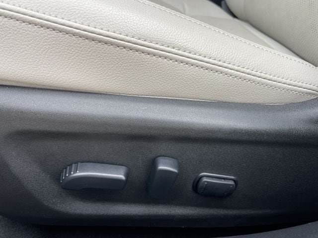 Used 2024 Nissan Altima 2.5 SL FWD image 26
