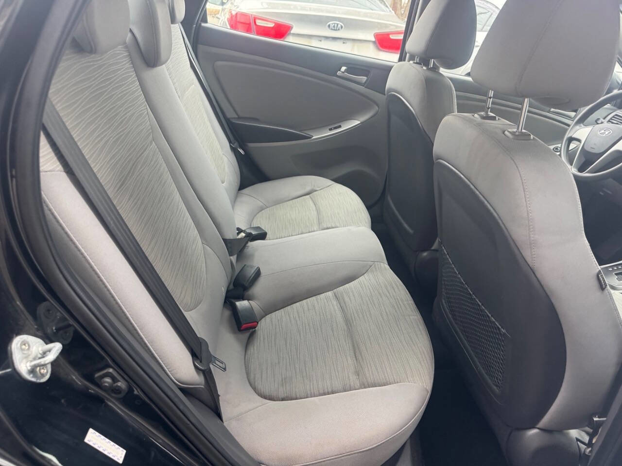 Used 2017 Hyundai Accent SE image 17