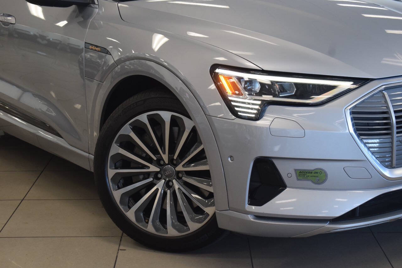 Used 2019 Audi e-tron Prestige w/ Prestige Package AWD/4WD image 5