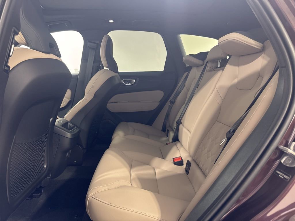 New 2026 Volvo XC60 B5 Plus w/ Climate Package AWD/4WD image 22