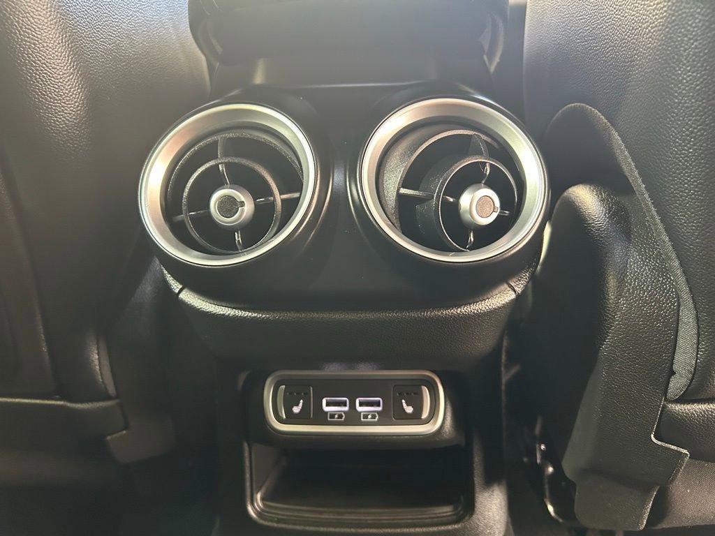 New 2025 Alfa Romeo Stelvio Sprint w/ Convenience Package image 20