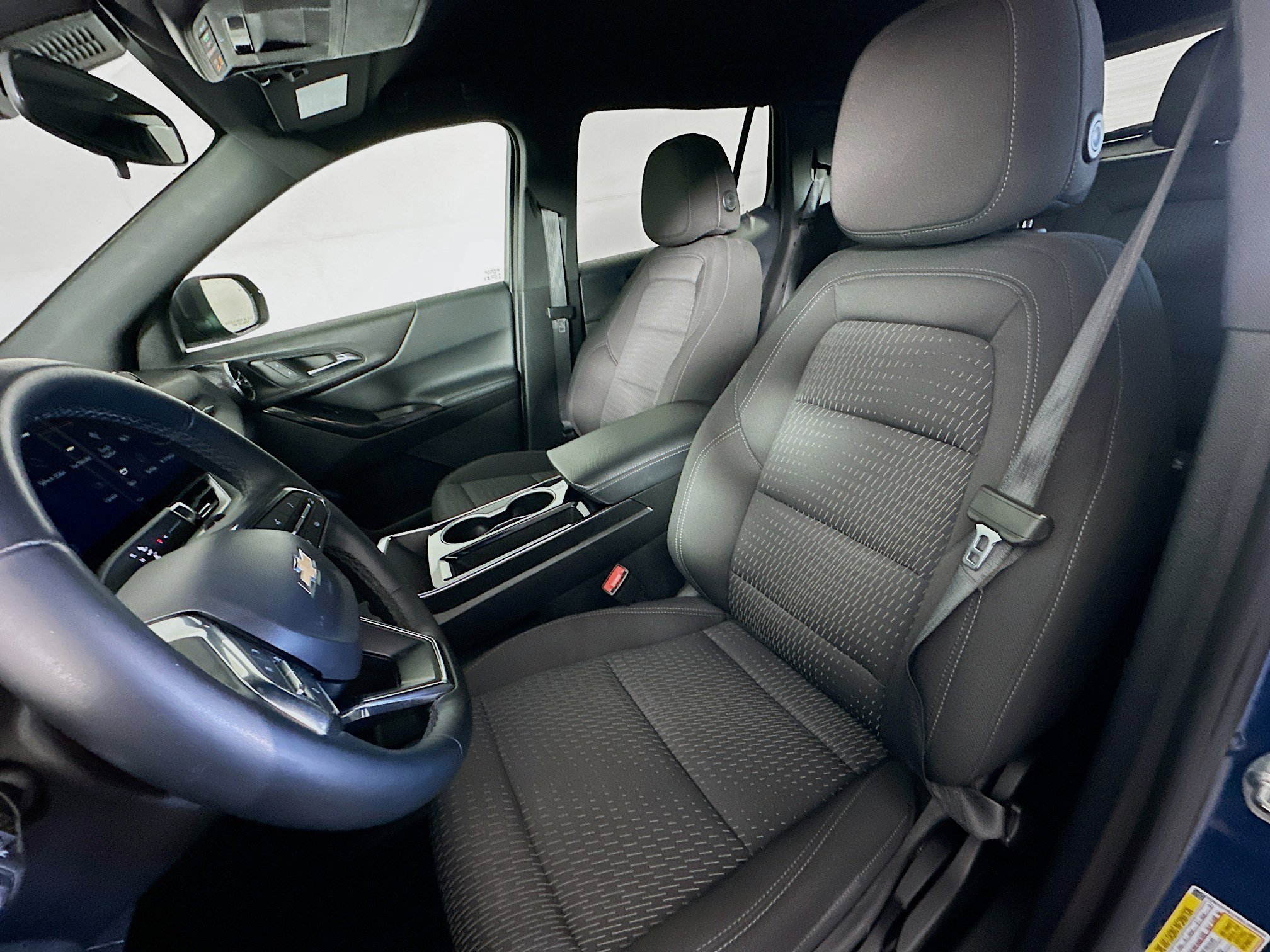 Used 2025 Chevrolet Equinox LT image 13