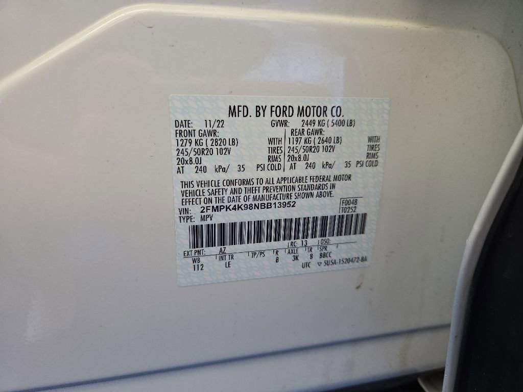 Used 2022 Ford Edge Titanium AWD/4WD image 12