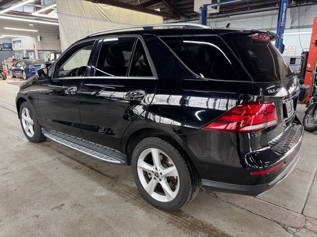 Used 2019 Mercedes-Benz GLE 400 4MATIC image 2