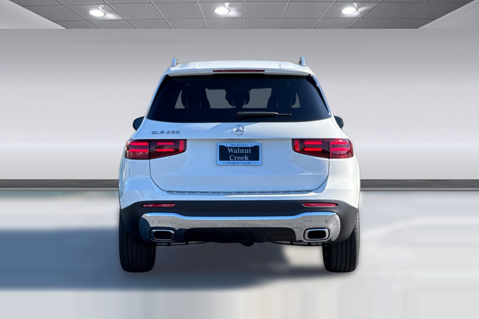 New 2026 Mercedes-Benz GLB 250 image 9