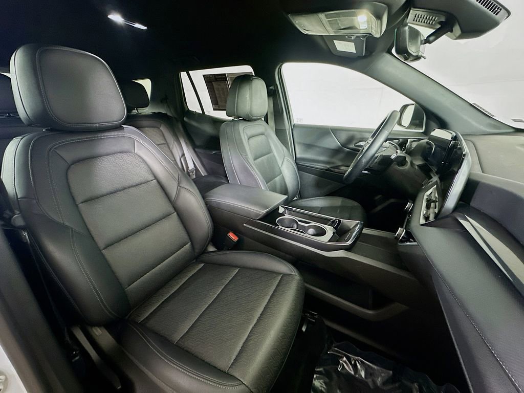 Used 2025 Chevrolet Equinox LT image 12