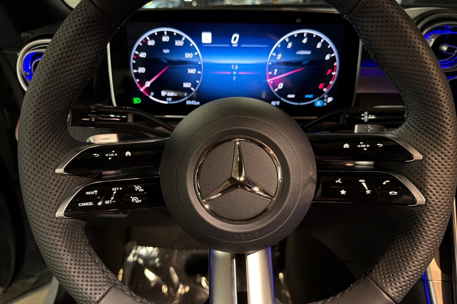New 2026 Mercedes-Benz CLE 300 4MATIC Coupe image 22